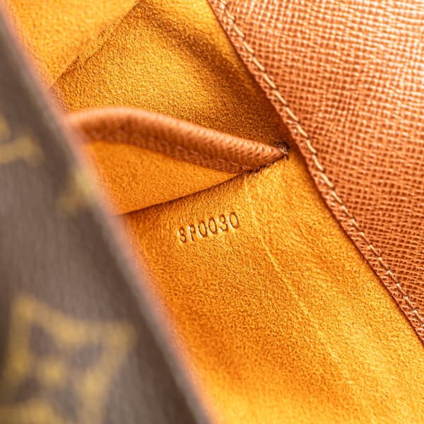 Pre-owned Louis Vuitton Monogram Musette Tango Short Strap Brown