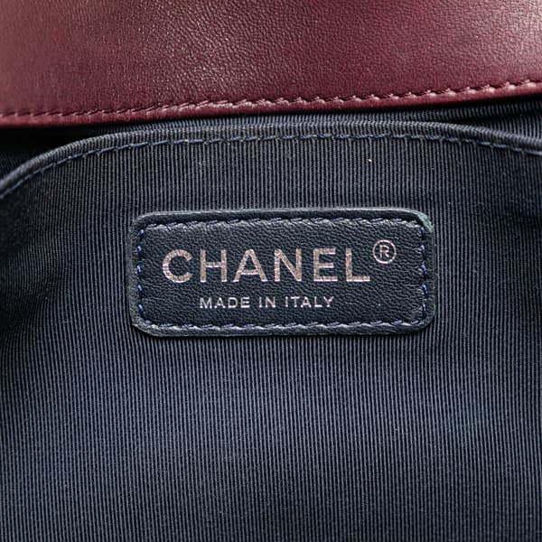 Pre-owned Chanel Old Medium Velvet and Tweed Boy Flap Red