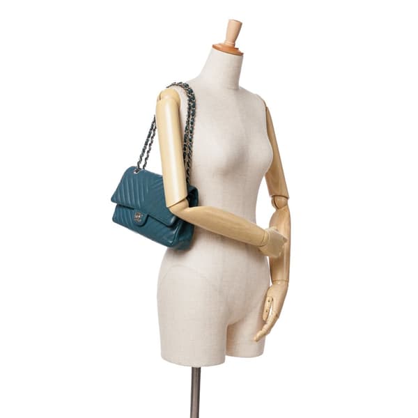 Pre-owned Chanel Medium Classic Chevron Caviar Double Flap Blue