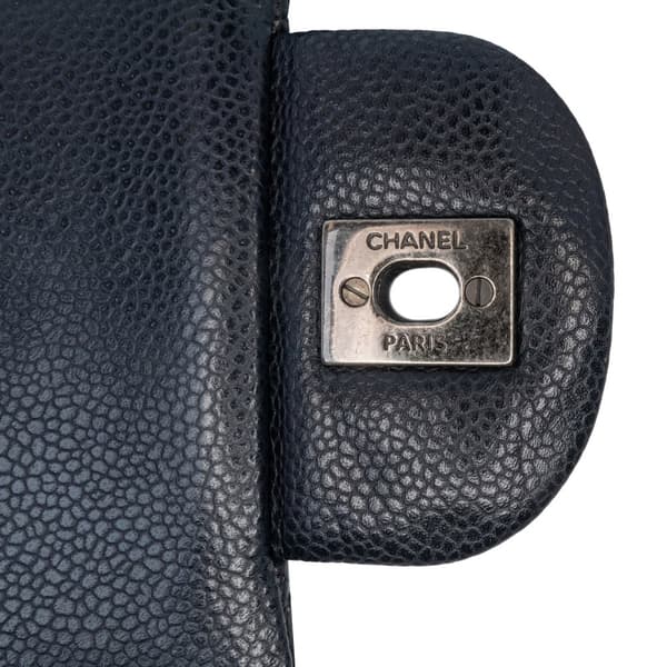 Pre-owned Chanel Jumbo Classic Caviar Double Flap Black