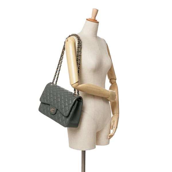 Pre-owned Chanel Jumbo Classic Caviar Double Flap Gray