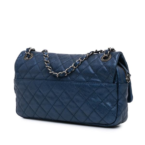 Pre-owned Chanel Medium Quilted Iridescent Caviar Easy Flap Blue