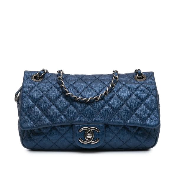 Pre-owned Chanel Medium Quilted Iridescent Caviar Easy Flap Blue