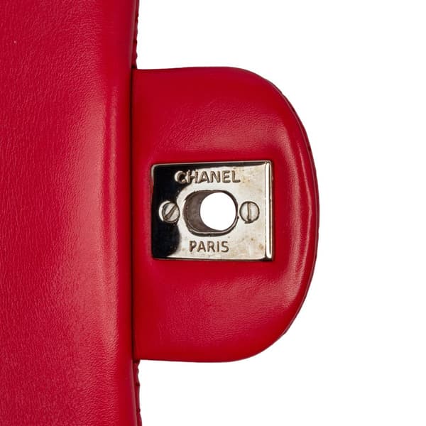 Pre-owned Chanel Medium Perforated Lambskin Punch Flap Red