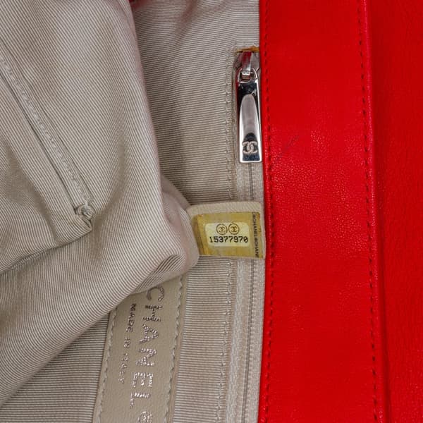 Pre-owned Chanel Maxi Washed Lambskin Chain Around Flap Red
