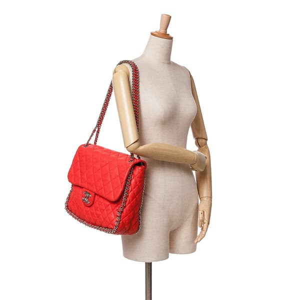 Pre-owned Chanel Maxi Washed Lambskin Chain Around Flap Red