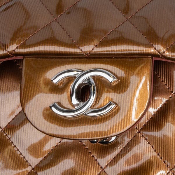 Pre-owned Chanel Jumbo Classic Metallic Patent Double Flap Brown