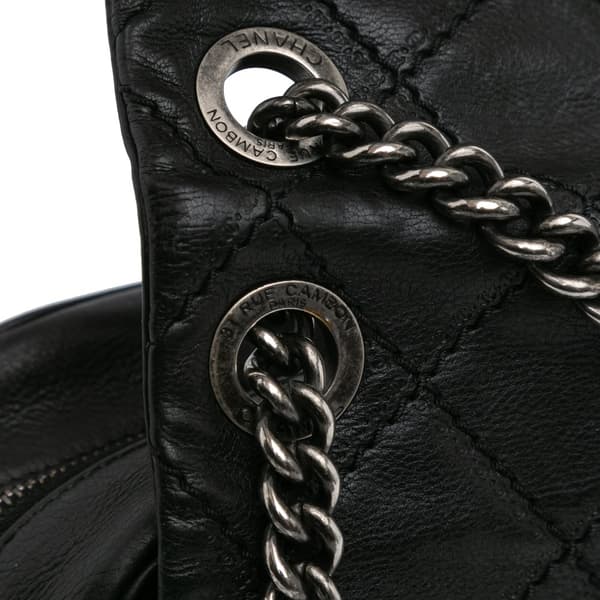 Pre-owned Chanel Paris Edinburgh Jumbo Calfskin Coco Sporran Flap Black