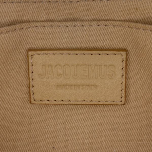 Pre-owned Jacquemus Calfskin Le Carinu White