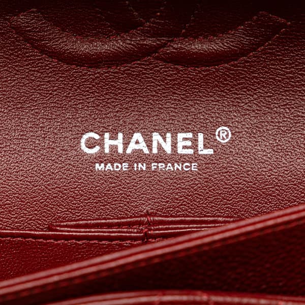 Pre-owned Chanel Medium Classic Caviar Double Flap Red