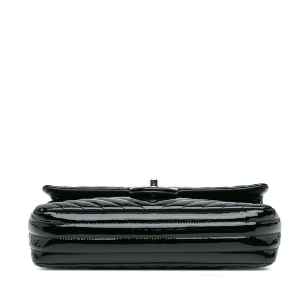 Pre-owned Chanel Medium Classic Chevron Patent Double Flap Black