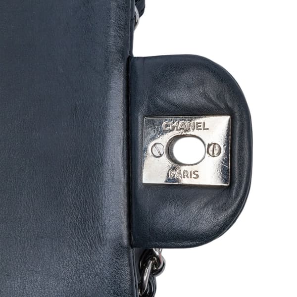 Pre-owned Chanel Medium Classic Chevron Patent Double Flap Black