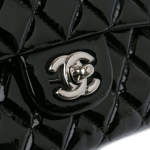 Pre-owned Chanel Medium Classic Patent Double Flap Black