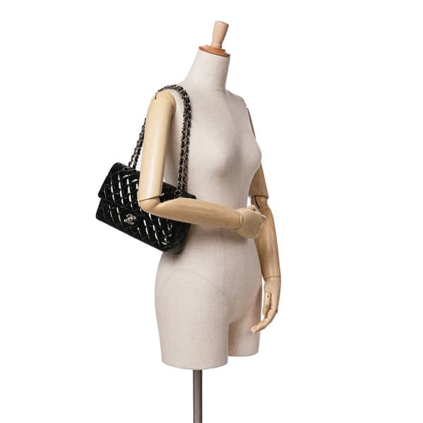 Pre-owned Chanel Medium Classic Patent Double Flap Black