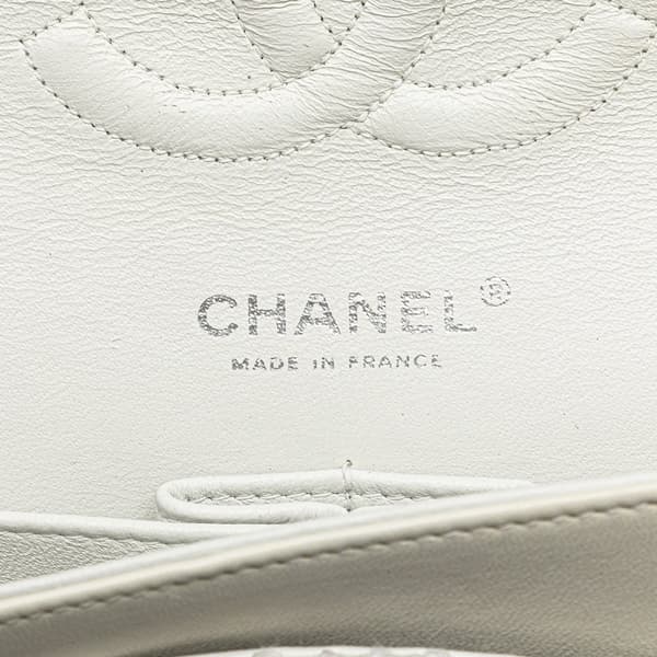 Pre-owned Chanel Medium Classic Tweed Double Flap White