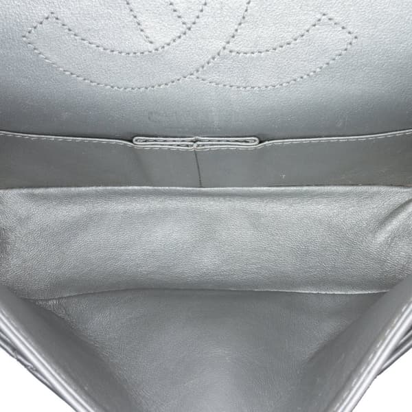 Pre-owned Chanel Reissue 2.55 Aged Calfskin Flap 225 Silver