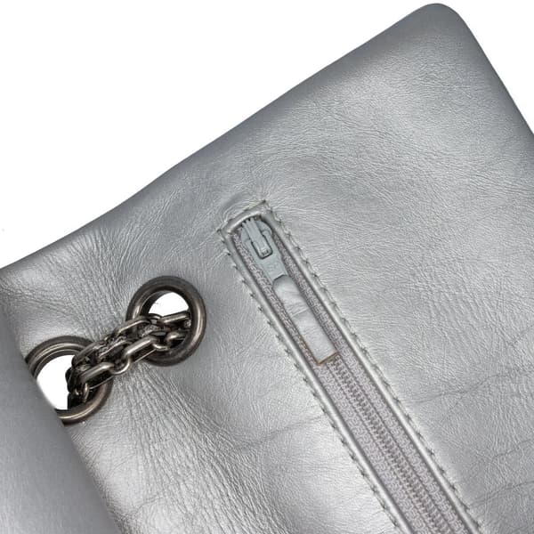 Pre-owned Chanel Reissue 2.55 Aged Calfskin Flap 225 Silver