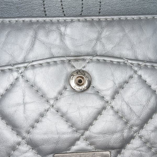 Pre-owned Chanel Reissue 2.55 Aged Calfskin Flap 225 Silver