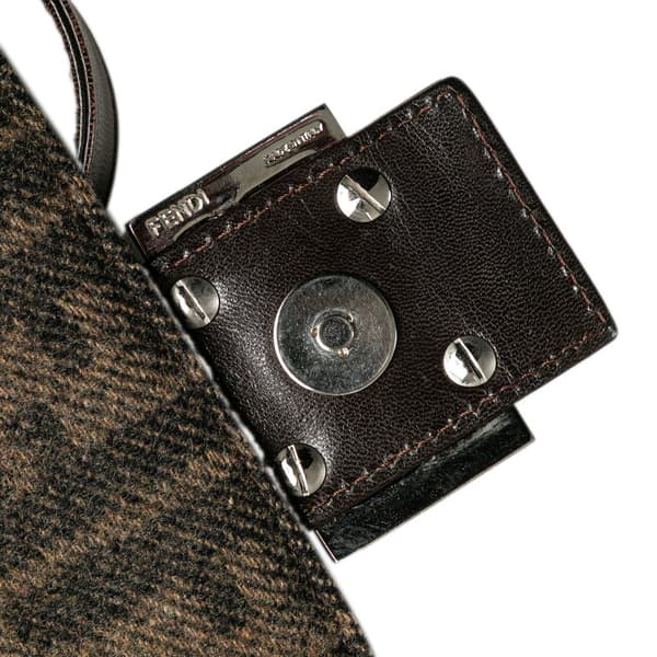 Pre-owned Fendi Wool Mamma Baguette Brown