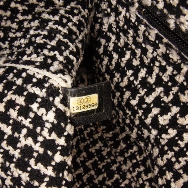 Pre-owned Chanel Lambskin Tweedy Flap Brown
