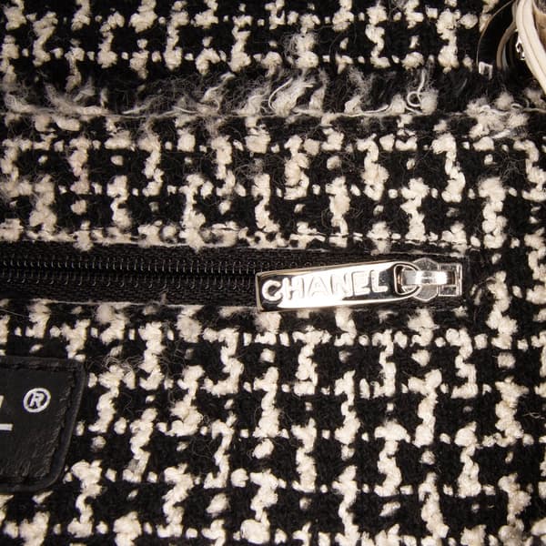 Pre-owned Chanel Lambskin Tweedy Flap Brown