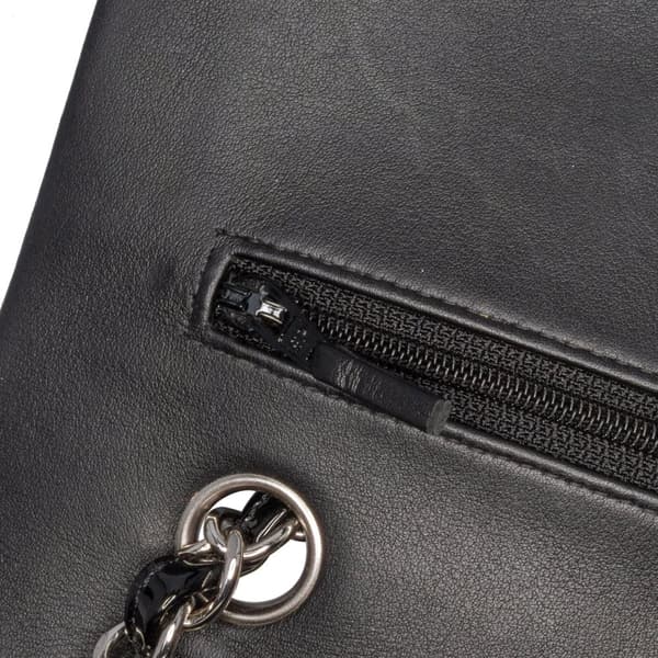 Pre-owned Chanel Medium Classic Chevron Patent Double Flap Black
