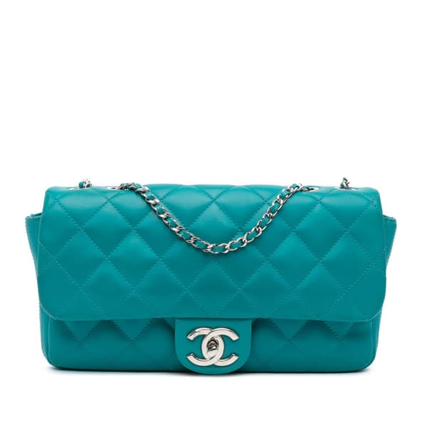 Pre-owned Chanel Paris-Seoul Medium Lambskin Coco Rain Flap Green