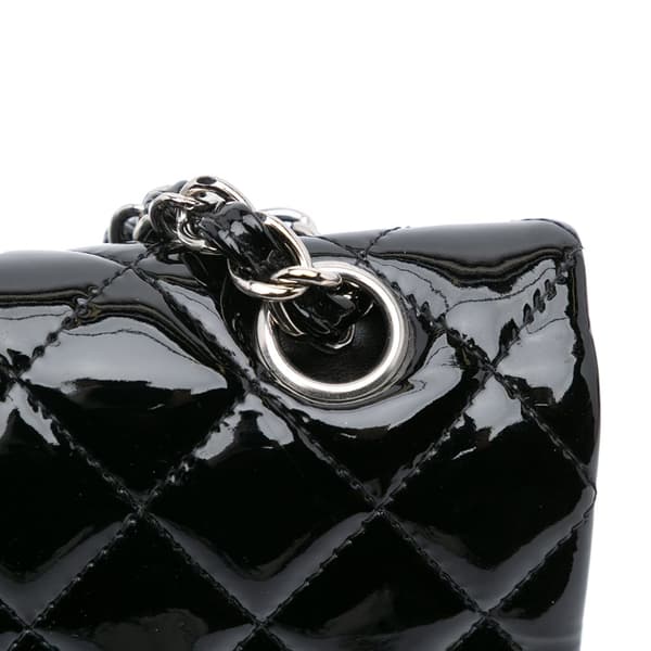 Pre-owned Chanel Medium Classic Patent Double Flap Black