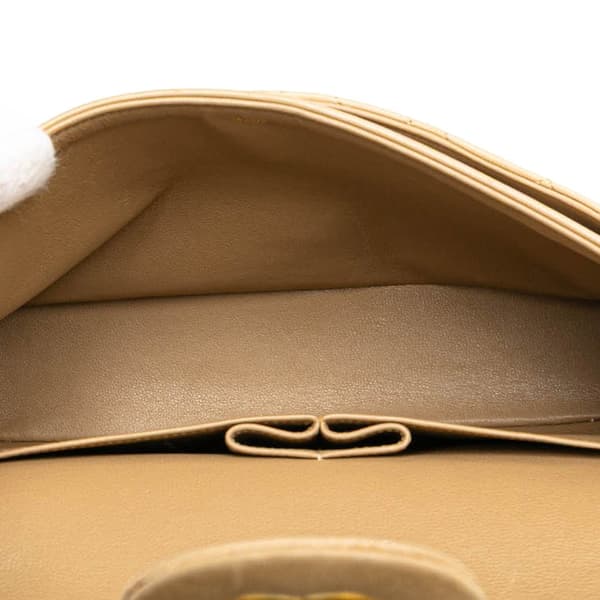 Pre-owned Chanel Medium Classic Lambskin Double Flap Brown