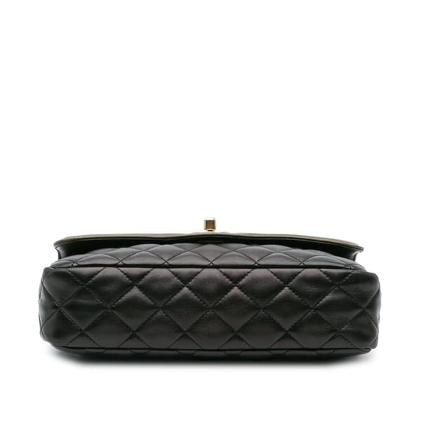 Pre-owned Chanel Small Quilted Lambskin Two-Tone Day Flap Black