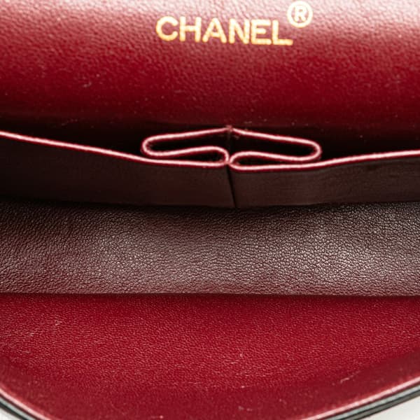 Pre-owned Chanel Medium Classic Lambskin Double Flap Black