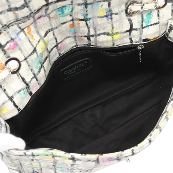 Pre-owned Chanel Medium Calfskin Hand Painted Graffiti Flap White