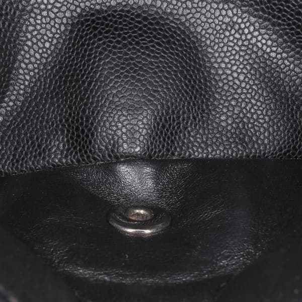 Pre-owned Chanel Medium Classic Caviar Double Flap Black