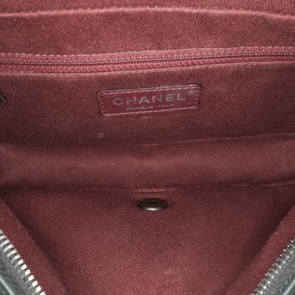 Pre-owned Chanel Quilted Calfskin Day Trip Flap Black