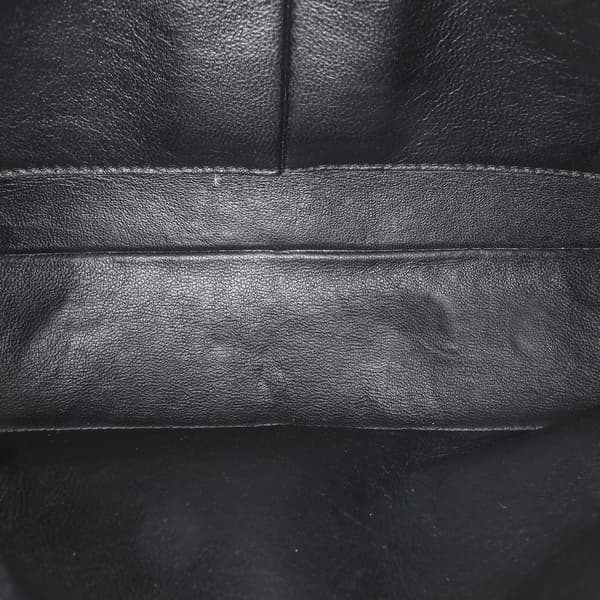 Pre-owned Chanel Medium Classic Caviar Double Flap Black