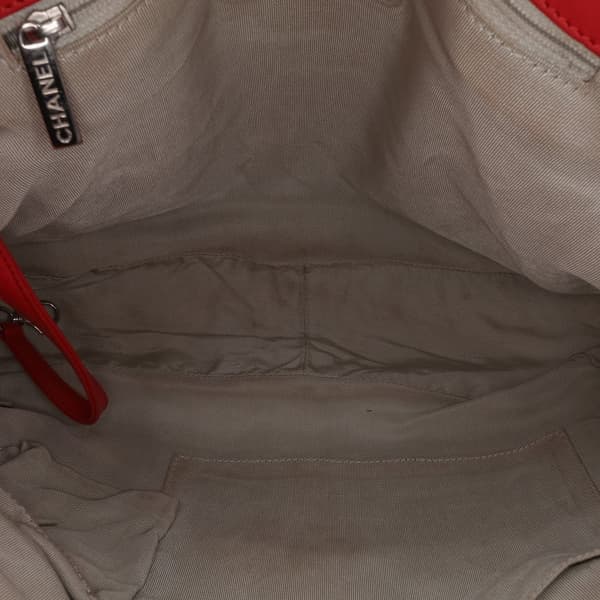 Pre-owned Chanel Maxi Washed Lambskin Chain Around Flap Red