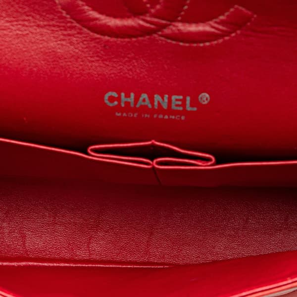 Pre-owned Chanel Medium Classic Lambskin Double Flap Red