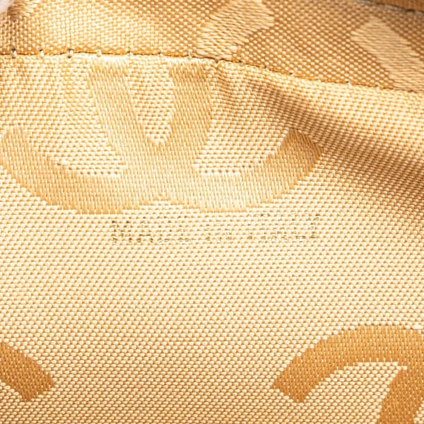 Pre-owned Chanel CC Chevron Quilted Lambskin Chain Shoulder Bag Brown