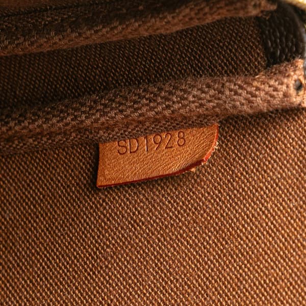 Pre-owned Louis Vuitton Monogram Pochette Accessoires Brown