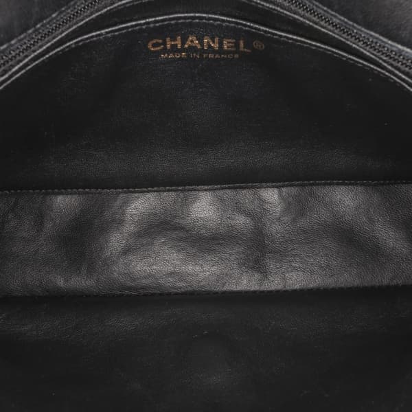 Pre-owned Chanel Medium Classic Lambskin Valentines Heart Charms Single Flap Black