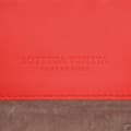 Miniatyrbild 5 av 10: Pre-owned Bottega Veneta Large Nappa Intrecciato Olimpia Shoulder Bag Red
