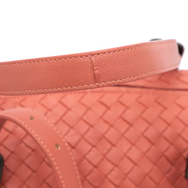 Pre-owned Bottega Veneta Nappa Intrecciato Montaigne Shoulder Bag Red