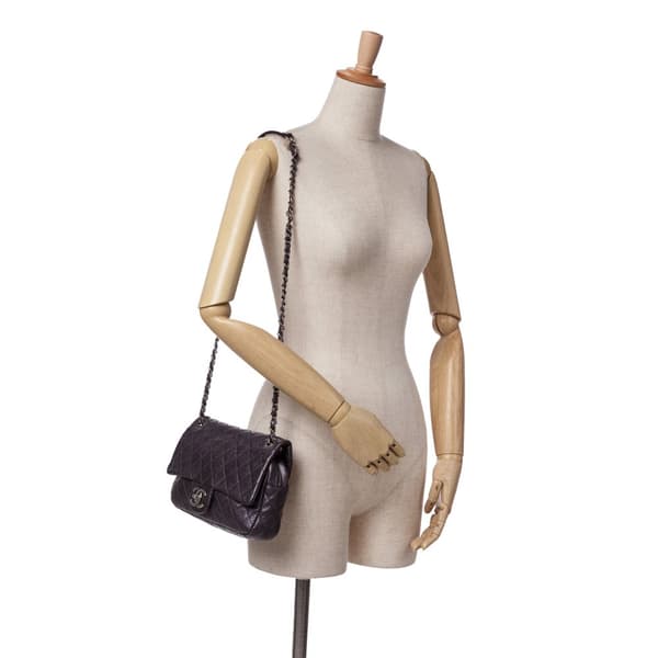 Pre-owned Chanel Jumbo Quilted Caviar Easy Flap Purple