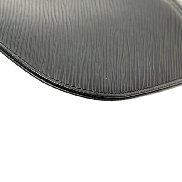 Pre-owned Louis Vuitton Epi Demi Lune Pochette Black