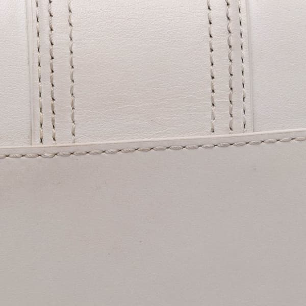 Pre-owned Jacquemus Calfskin Le Bambino Long White