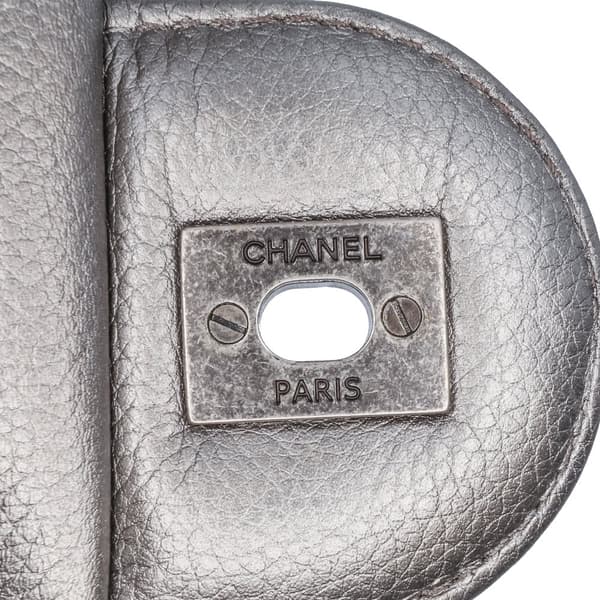 Pre-owned Chanel Medium Metallic Quilted Caviar Casual Rock Flap Gray