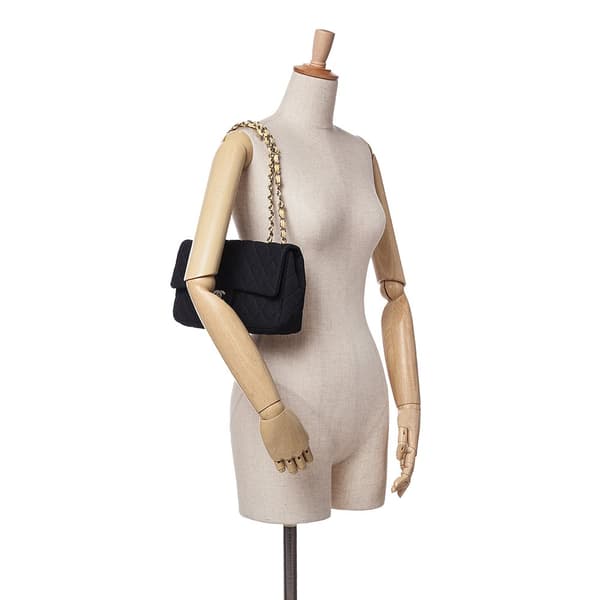 Pre-owned Chanel Medium Classic Mesh Single Flap Black