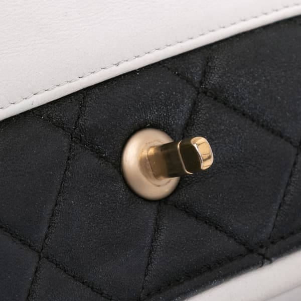 Pre-owned Chanel Medium Bicolor Calfskin Graphic Flap Black