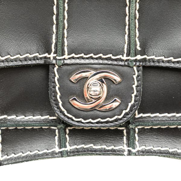 Pre-owned Chanel Lambskin Contrast Square Stitch Flap Black