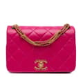Pikkukuva 1 / 10: Pre-owned Chanel Small Quilted Lambskin On And On Chain Flap Pink